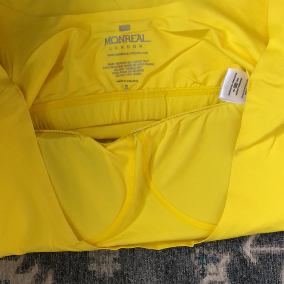 Monreal London top size Small - Picture 3 of 3